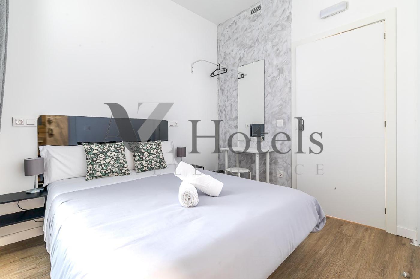 Ayz Princesa-Auto Check-In Property Madrid Exterior foto